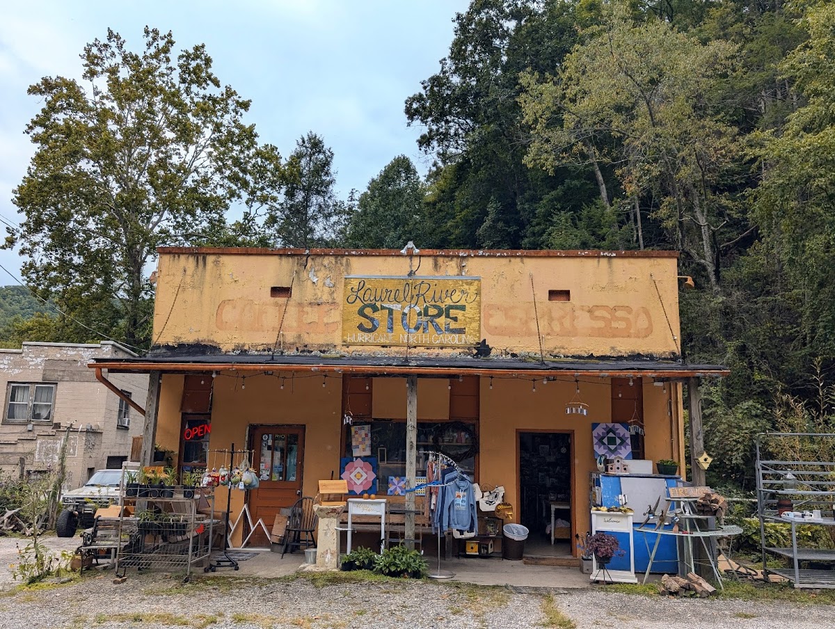 Laurel River Store Photos 2